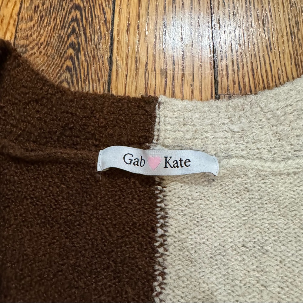 Gab & Kate Cardigan - Picture 4 of 5